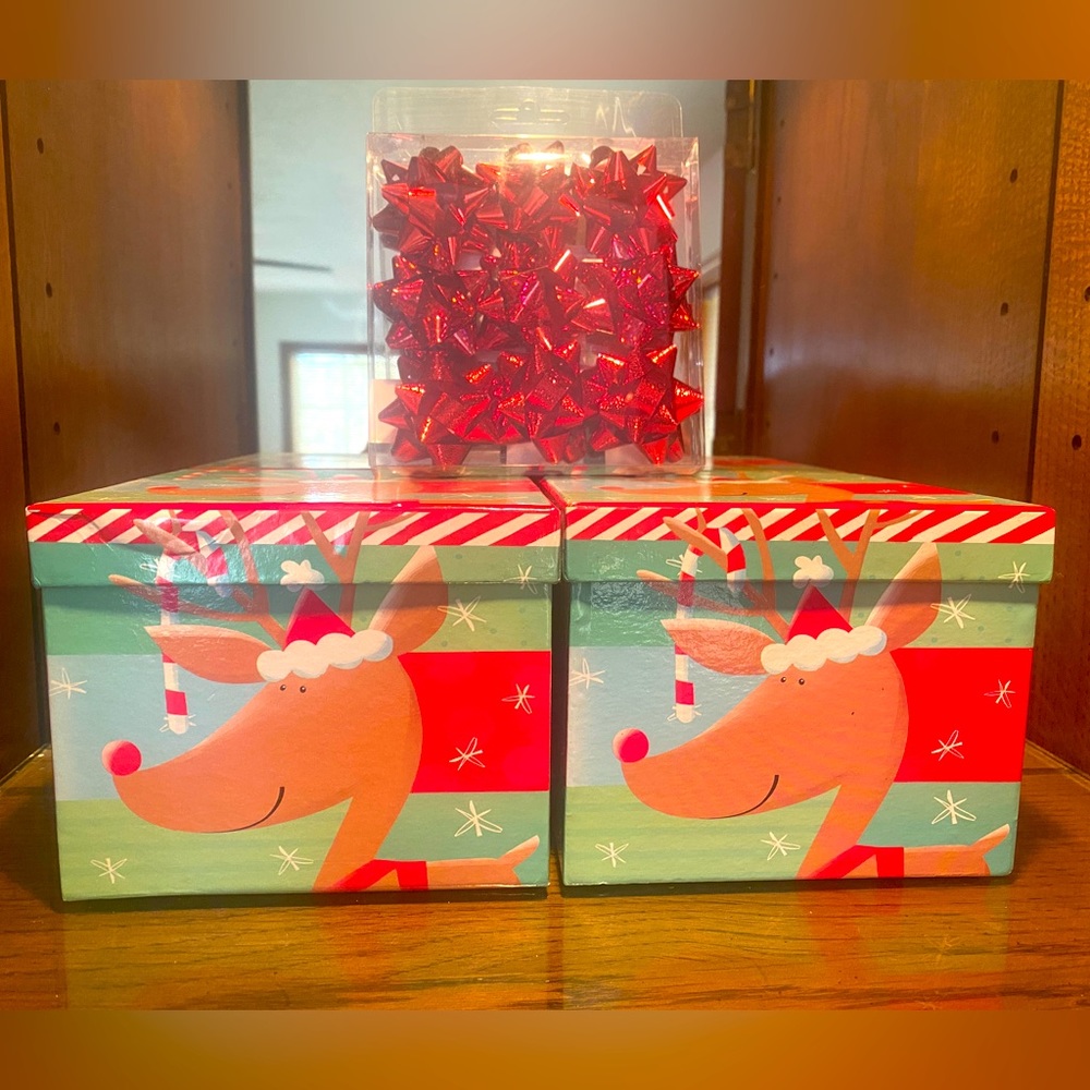 🦌LINDY BOWMAN🦌 2 RULDOLPH THE RED NOSE REINDEER GIFT BOXES + 9-CT MINI BOWS🎄